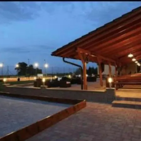 Apartman Karlov Dvor 3 Hotel *